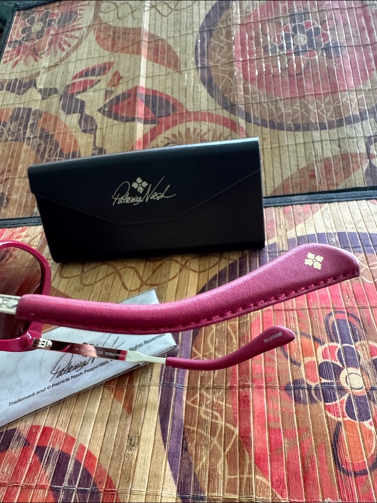 Patricia Nash Brigitte Sunglasses
Passion Pink Frames Includes Case NWOT main image 8